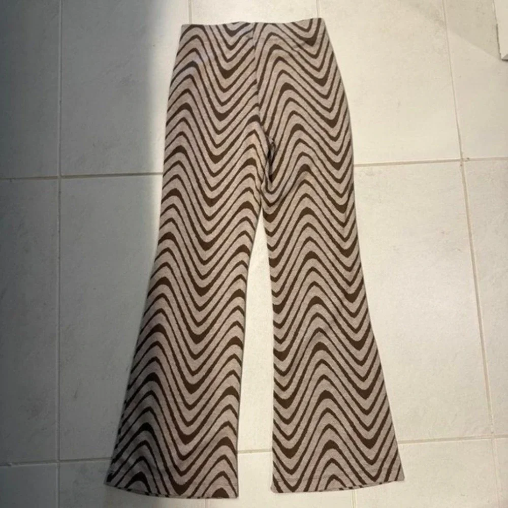 Urban Outfitters Brown 70s Zig Zag Knit Flare Pants Medium‎
